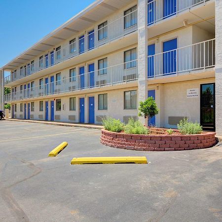 Motel 6-Oklahoma City, Ok - Frontier City Екстериор снимка