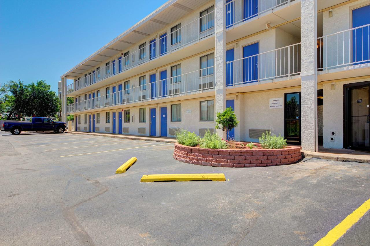 Motel 6-Oklahoma City, Ok - Frontier City Екстериор снимка