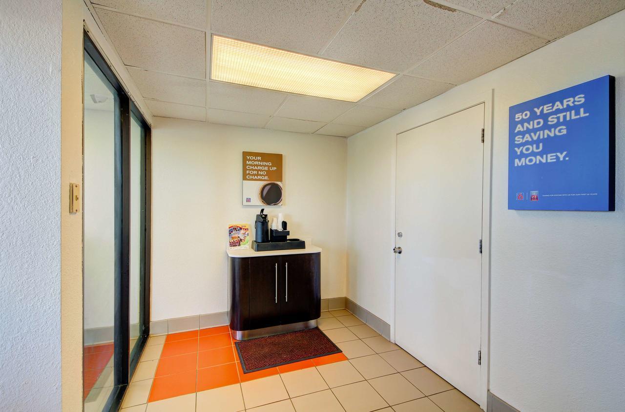 Motel 6-Oklahoma City, Ok - Frontier City Екстериор снимка