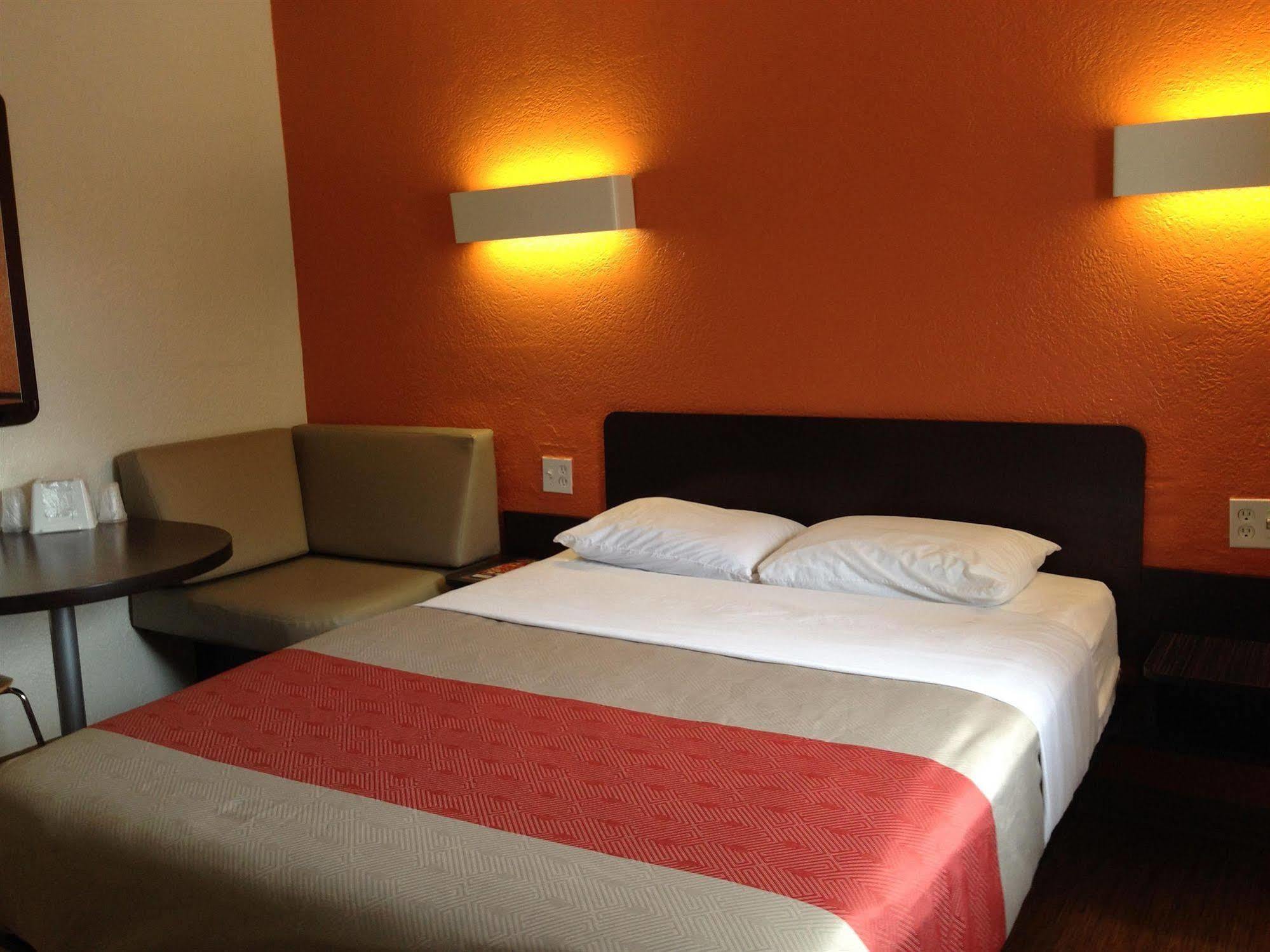 Motel 6-Oklahoma City, Ok - Frontier City Екстериор снимка